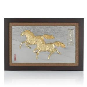 Royal Selangor 馬與雲浮牌匾